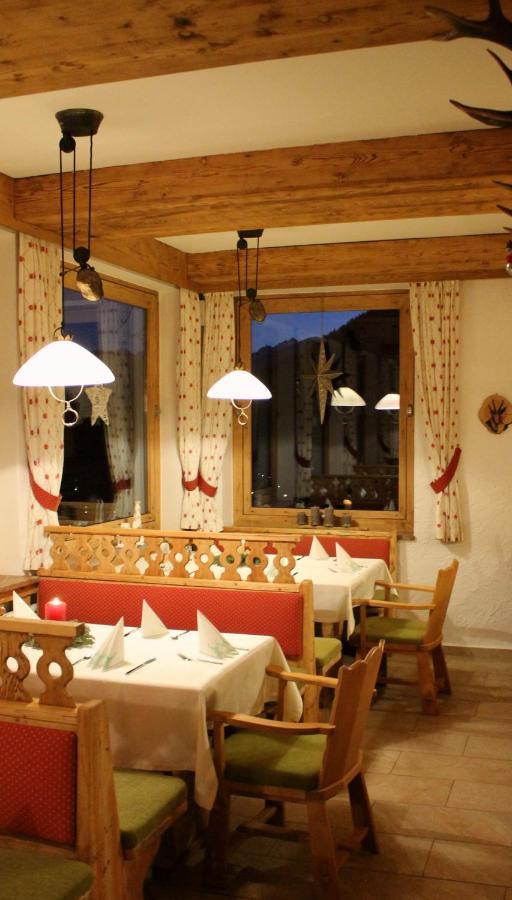 Hôtel Berggasthof Karntner Alm à Mittenwald Extérieur photo