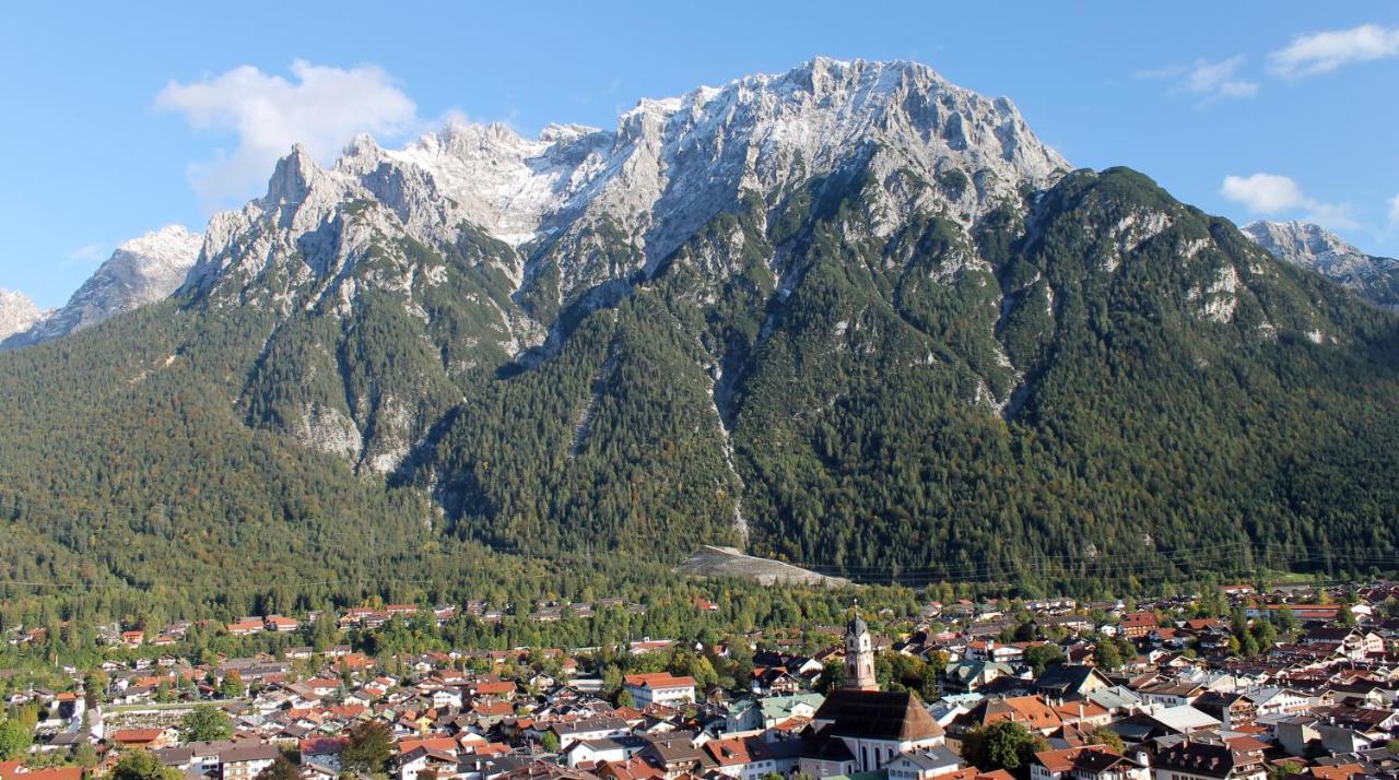 Hôtel Berggasthof Karntner Alm à Mittenwald Extérieur photo